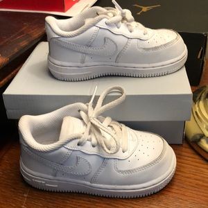 Nike force 1